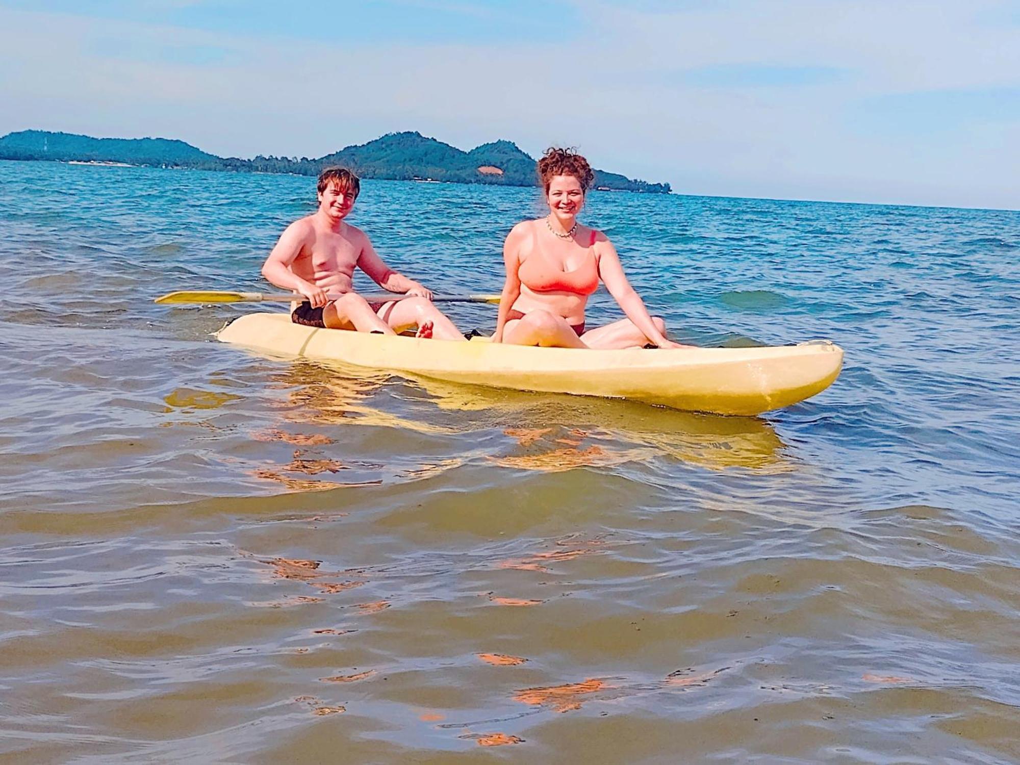 Ban Tawansongfa Hotell Lang Suan Exteriör bild